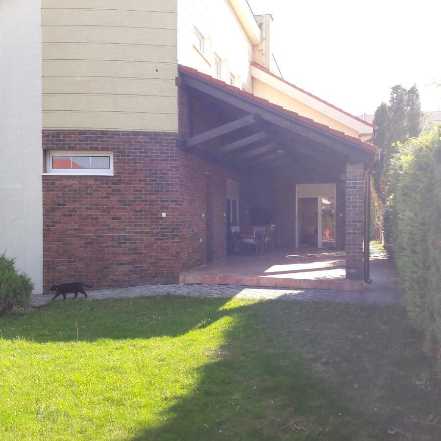 Villa Kysucka Senec Eksteriør bilde
